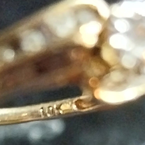 10k Diamond Solitaire Promise Ring - Picture 4 of 5
